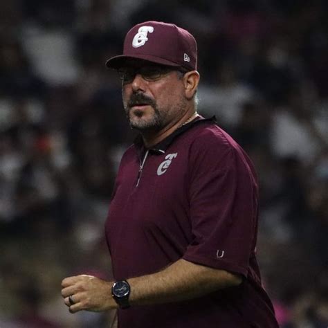 Benjamín Gil mánager de México en el Clásico Mundial de Béisbol