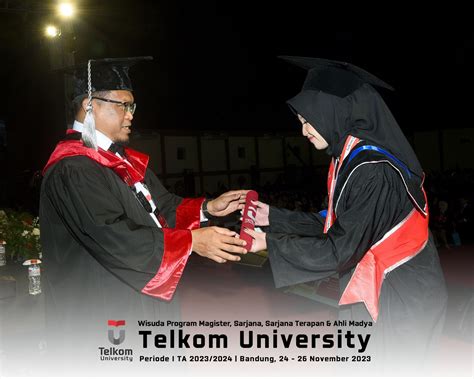 WISUDA TELKOM UNIVERSITY 2023 FTE S1 TEKNIK ELEKTRO DEKAN 177 Telkom