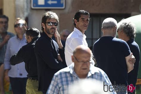 José Tomás en el funeral de Víctor Barrio en Sepúlveda (Segovia ...