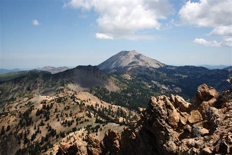 Peak and Volcano at Lassen Volcanic National Park, California image ...