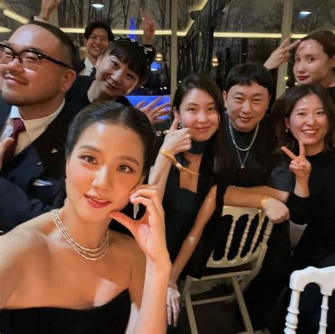 Jisoo With Cartier Team At The Cartier Trinity Celebration