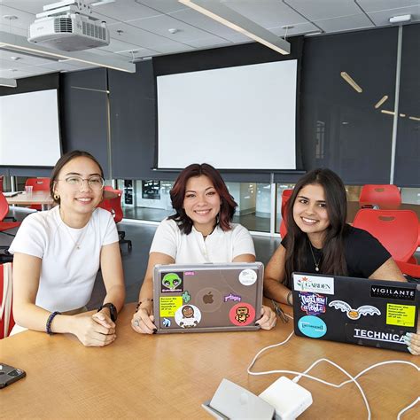 Undergrads Take Community-building Solutions to the Next Level