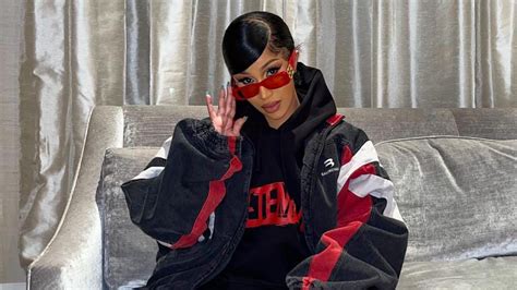 Cardi B é A 1ª Rapper A Ter Quatro Músicas Com 1 Bilhão De Streams No