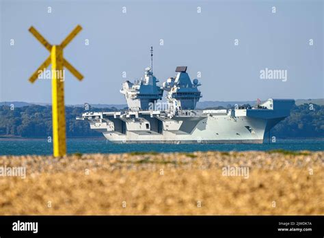 Le Porte Avions De La Royal Navy Queen Elizabeth Class Hms Prince Of