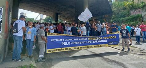 Servidores De Salvador Protestam Na Esta O Da Lapa E Pedem Amplia O