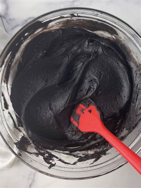 Black Buttercream Frosting Mom Loves Baking