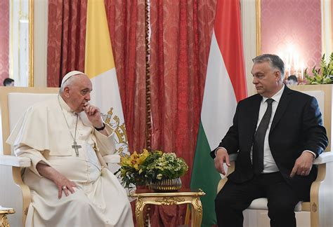 Pope Francis in Orbán s Hungary Christians must accept refugees