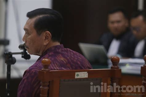 Foto Momen Luhut Binsar Jadi Saksi Di Sidang Haris Fatia