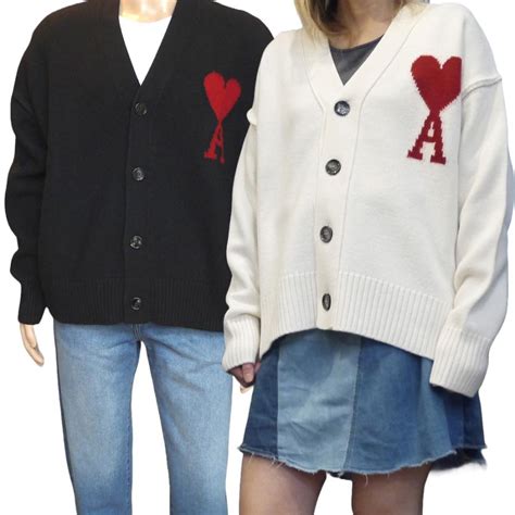 2024年モデルami Alexandre Mattiussi Ami Paris アミ パリス Vネック カーディガン ウール アウター Red Ami De Coeur Cardigan