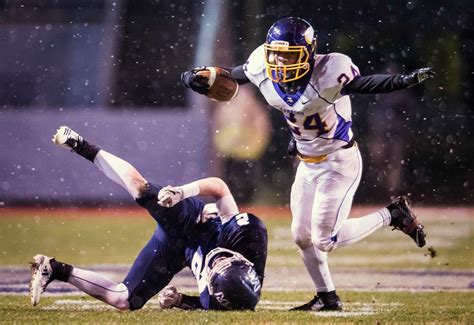 Mount Airy Football Falls To Tarboro 32 7 In State Championship