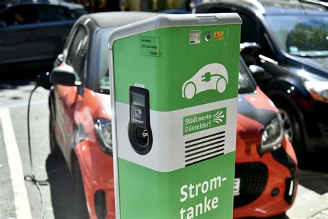 Elektromobilität in Düsseldorf Tarif Klarheit für Stadtwerke Kunden