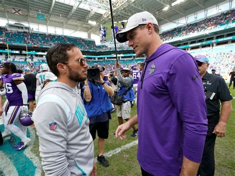 Photos MN Vikings Beat Dolphins Go To 5 1 Into Bye Week Minneapolis