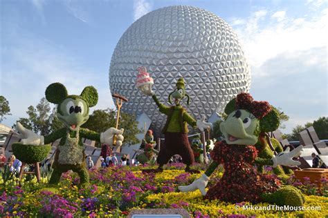 Welcome To Mikeandthemouse The Art Of Topiary Gardening From Walt