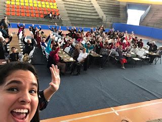 Así Surgen Más de 100 adultos mayores fueron parte del bingo contra