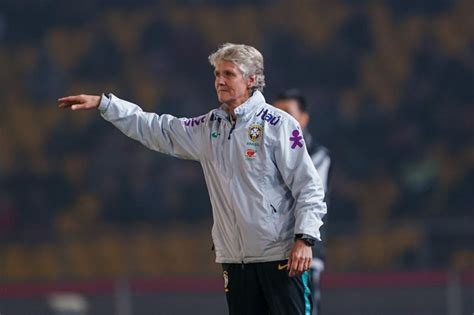 Técnica Pia Sundhage convoca Seleção Brasileira feminina para os Jogos