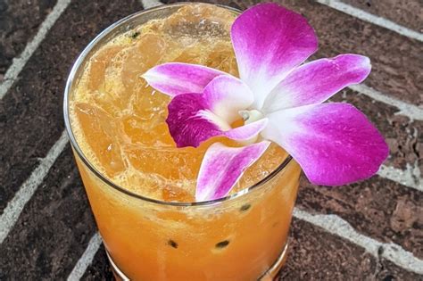 The 7 Best Passion Fruit Cocktails To Remind Us Of The Sun And Fun