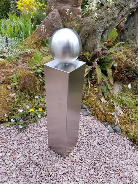 Edelstahl Säule V2A Säule 50cm mit 100mm Edelstahlkugel Garten Deko