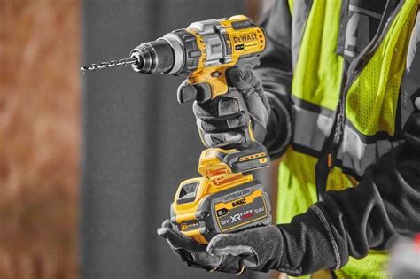 Wiertarko wkrętarka akumulatorowa z udarem DeWalt DCD999NT 18V XR XRP