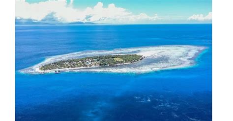 Mengenal Desa Arborek Raja Ampat Pemandangannya Cantik Dikelilingi