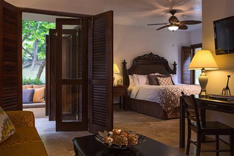 St. Croix Luxury Resorts | Renaissance St. Croix Carambola Beach Resort ...