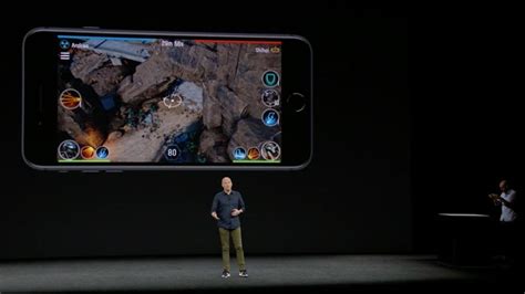 Apple shows first multiplayer game using AR - Video - CNET