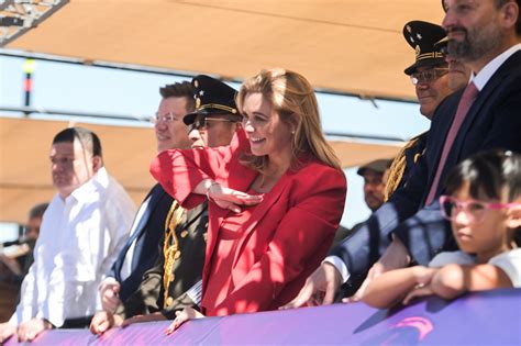 Preside Maru Campos Desfile Conmemorativo Por El Aniversario Del