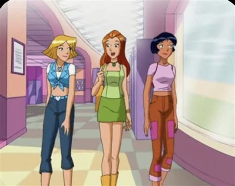 Pin By Payge Martineau On Totally Spies Spy Outfit Totally Spies