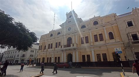 La Industria De Chiclayo Pol Mica En Mpch Por Compra Directa Para Vaso