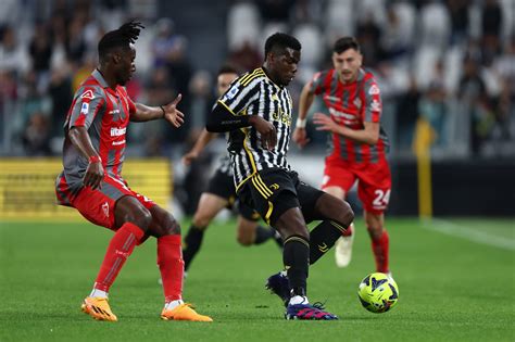 La Juventus Inaugure Son Tout Nouveau Maillot Par Une Victoire Face