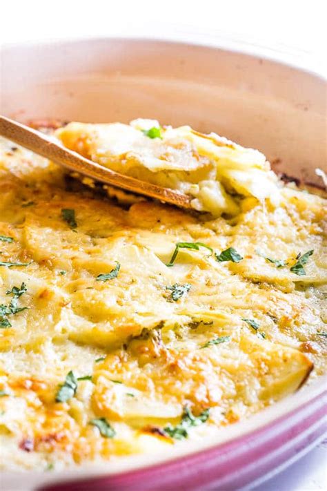 Crowd Pleasing Cheesy Scalloped Potatoes Video Sweet And Savory By Shinee