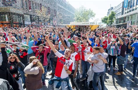 Feyenoord Landskampioen Feest In Rotterdam Max Vandaag