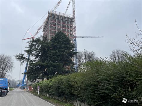 Milano Rottole Cantiere Park Towers Dicembre Si Alza La Gru