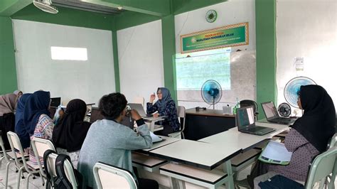 Foto Pentingnya Memahami Latar Belakang Masalah Dalam Penulisan Karya