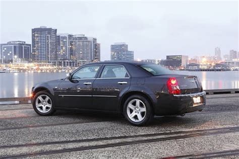 Chrysler 300c Hemi Awd Review