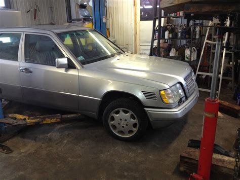 Parting Out Mercedes E300d 124 1995complete With 606 Motor Ebay