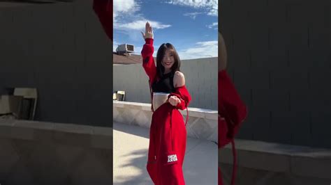 Aya Nakamura Copines Tiktok Dance Challenge Karina Balcerzak