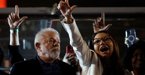 Brazil Election Goes To Runoff As Bolsonaro Outperforms Polls Prothom Alo