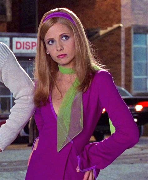 Scooby Doo 2002 Daphne Blake Halloween Costume Daphne Costume Halloween Costume Outfits