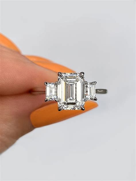 Emerald Cut Engagement Rings With Baguettes