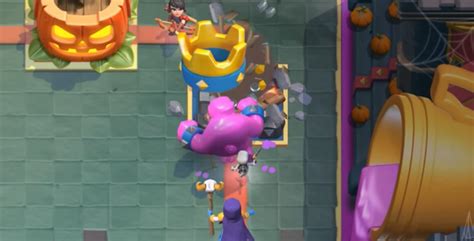 Clash Royale A Complete Guide To Using Elixir Golem Effectively