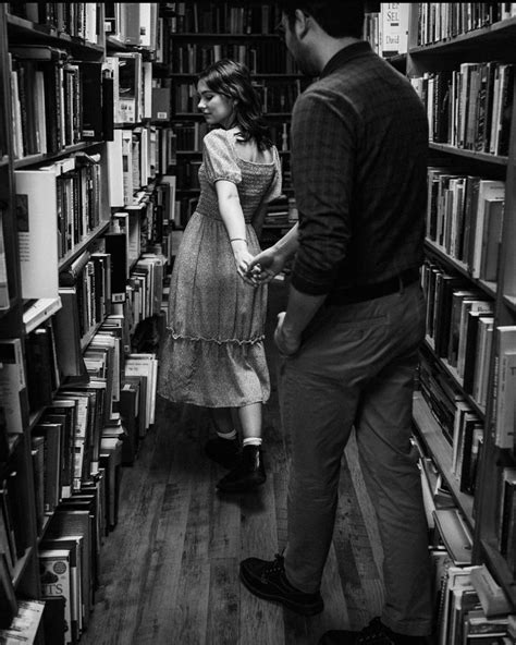 Library Love Story Foto Romantiche Foto Bianco E Nero