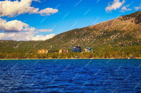 Lake Tahoe Y La Ciudad De Tahoe En California Estados Unidos Foto