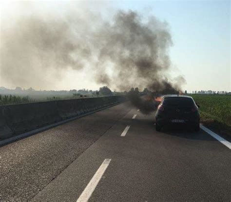 Incidente Sulla Via Del Mare Tre Feriti