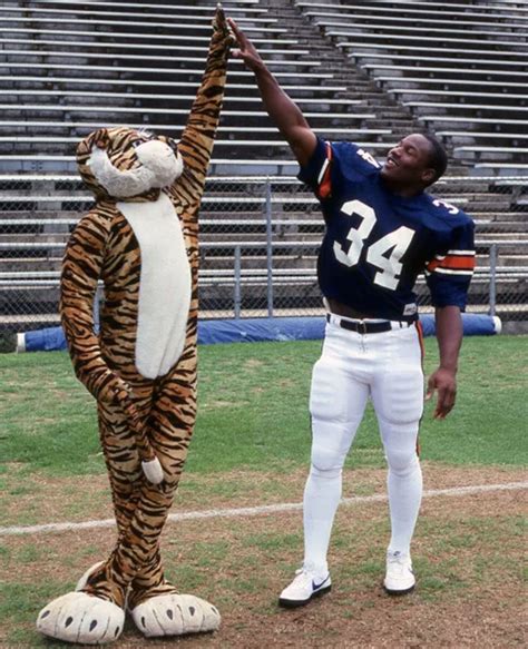 War Blogle On Twitter Days To Kickoff Bo Jackson Auburn Wareagle