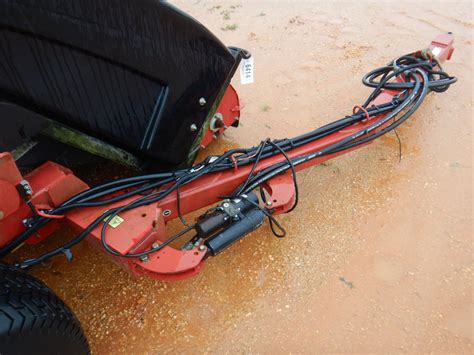 TORO PRO SWEEP 5200 GRASS CATCHER - J.M. Wood Auction Company, Inc.