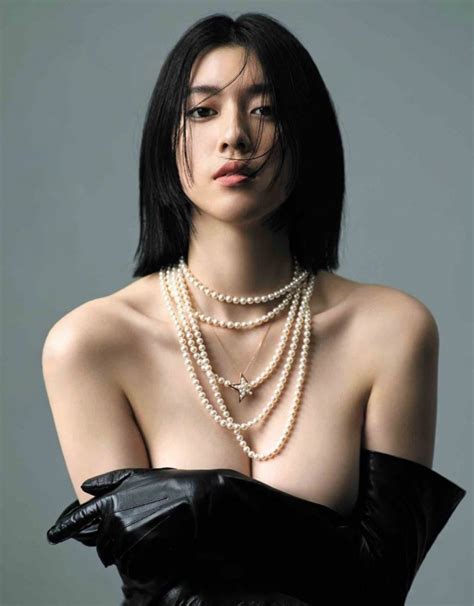 三吉彩花がanan美乳特集でエッチな半身ヌードの手ブラおっぱい写真を晒す みんくちゃんねる