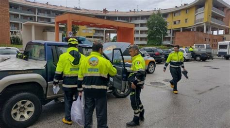 I Volontari Della Protezione Civile Falchi Della Rovere Sempre A