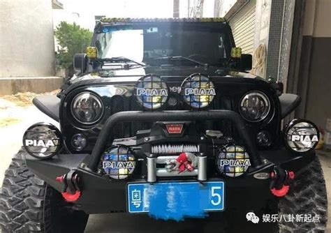 廣東牧馬人車主花12萬改裝羅賓漢，氮氣減震，吹捧25寸，8個射燈 每日頭條