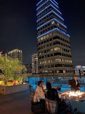 EDGE ROOFTOP - 155 Photos & 134 Reviews - 110 E 2nd St, Austin, Texas ...