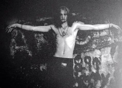 LAYNE STALEY - More Rare Staley Photos ️ | Layne staley, Staley, Alice ...